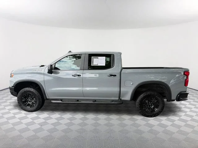 Used 2024 Slate Gray Metallic Chevrolet ZR2 image 8