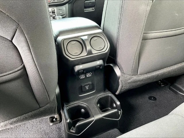 Used 2023 White Jeep Rubicon image 11
