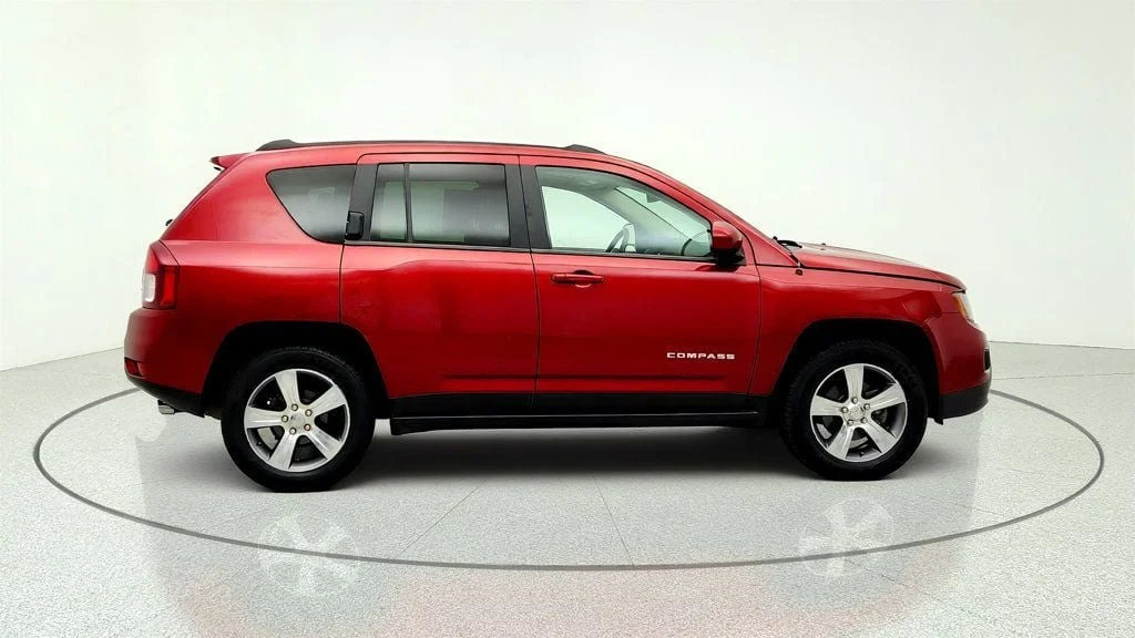 Used 2017 Deep Cherry Red Crystal Pearlcoat Jeep High Altitude 4x4 *Ltd Avail* w/ Sunroof & Remote Start image 4
