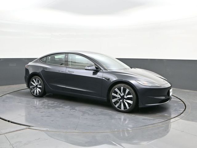 Used 2025  Tesla Standard image 14