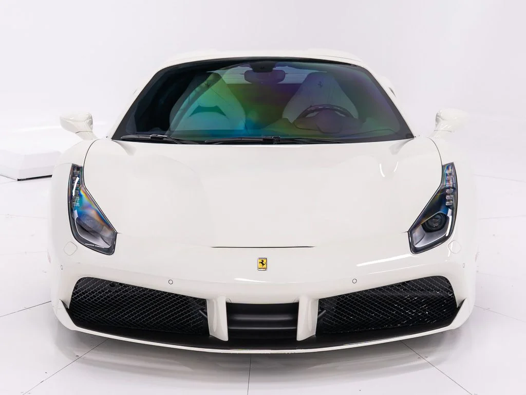 Used 2018 Bianco Avus Ferrari  image 9