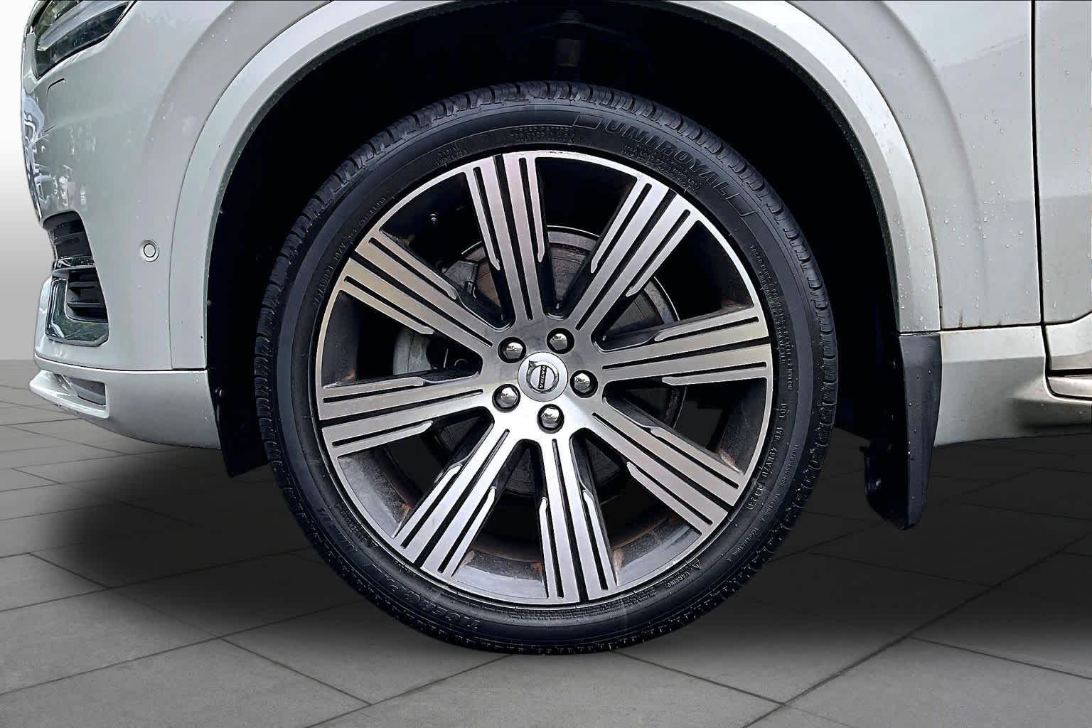Used 2022 Birch Light Metallic Volvo Inscription image 11