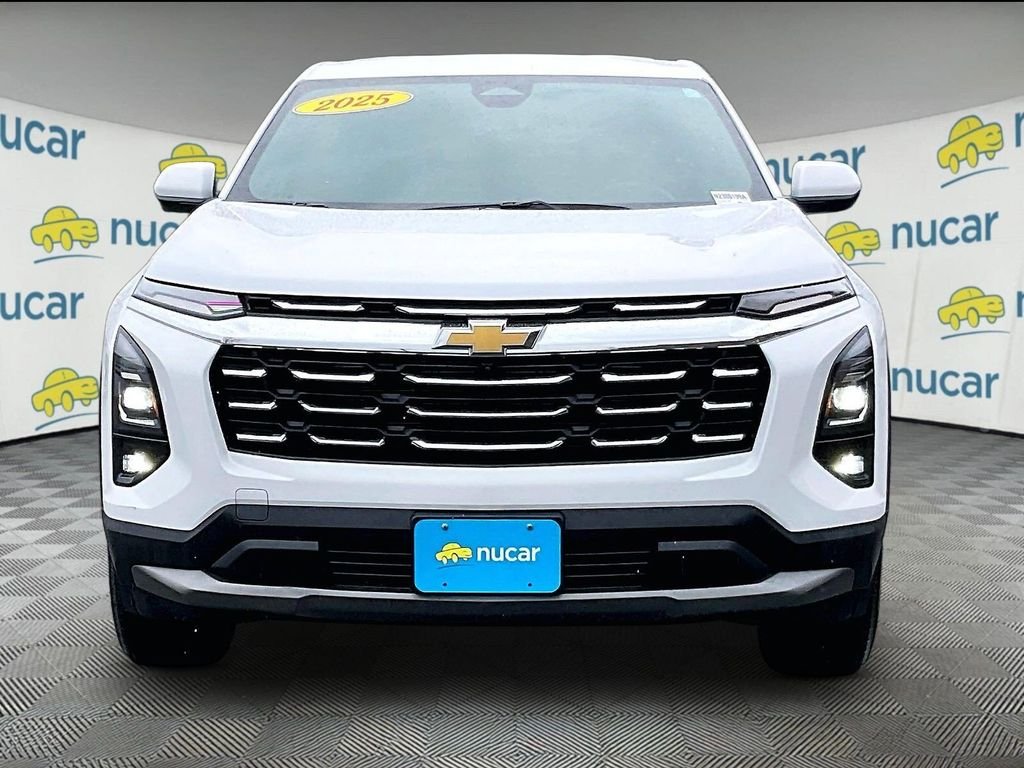 Used 2025 White Chevrolet LT image 2