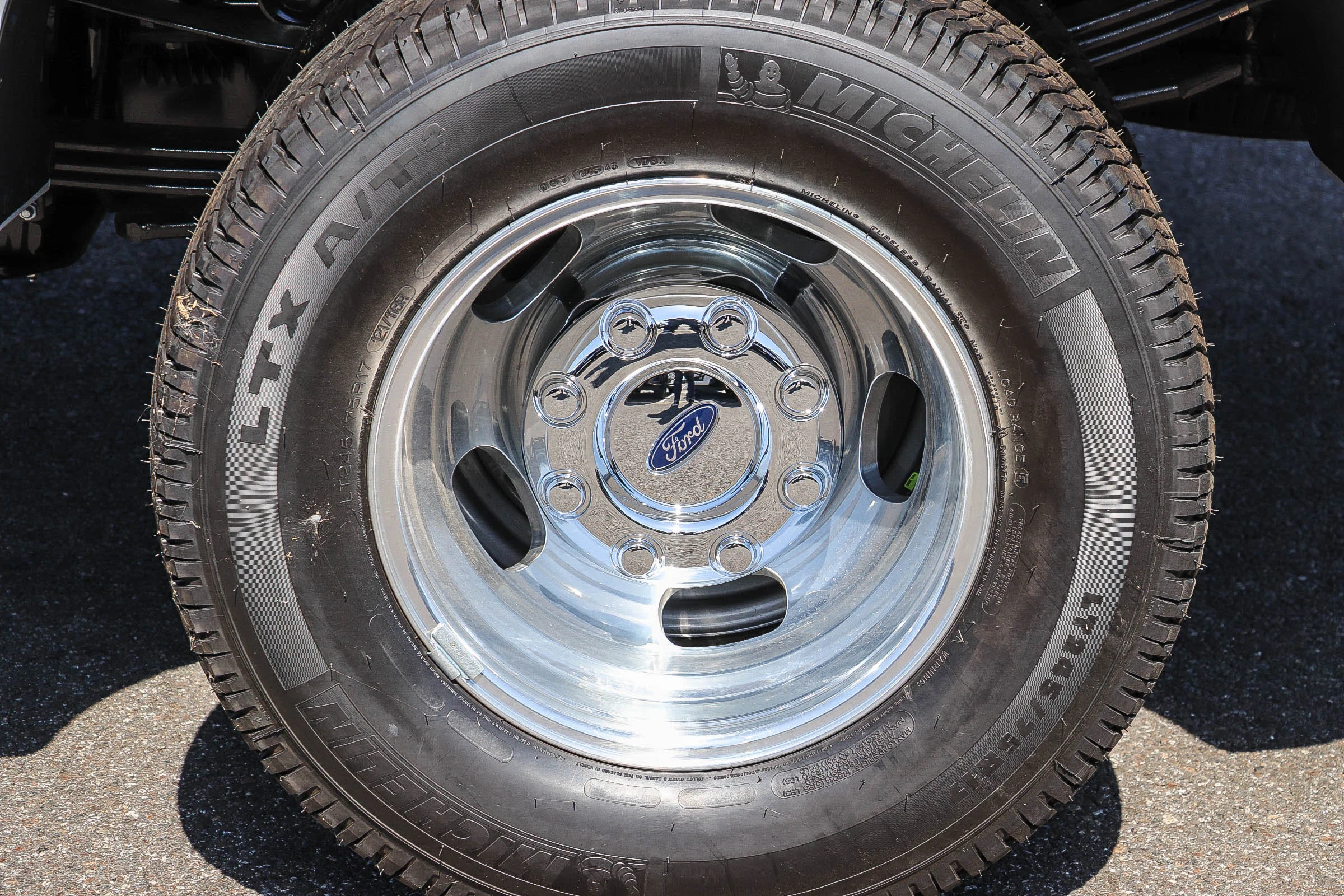 New 2026 Star White Metallic Tri-Coat Ford F-350® Platinum® image 12