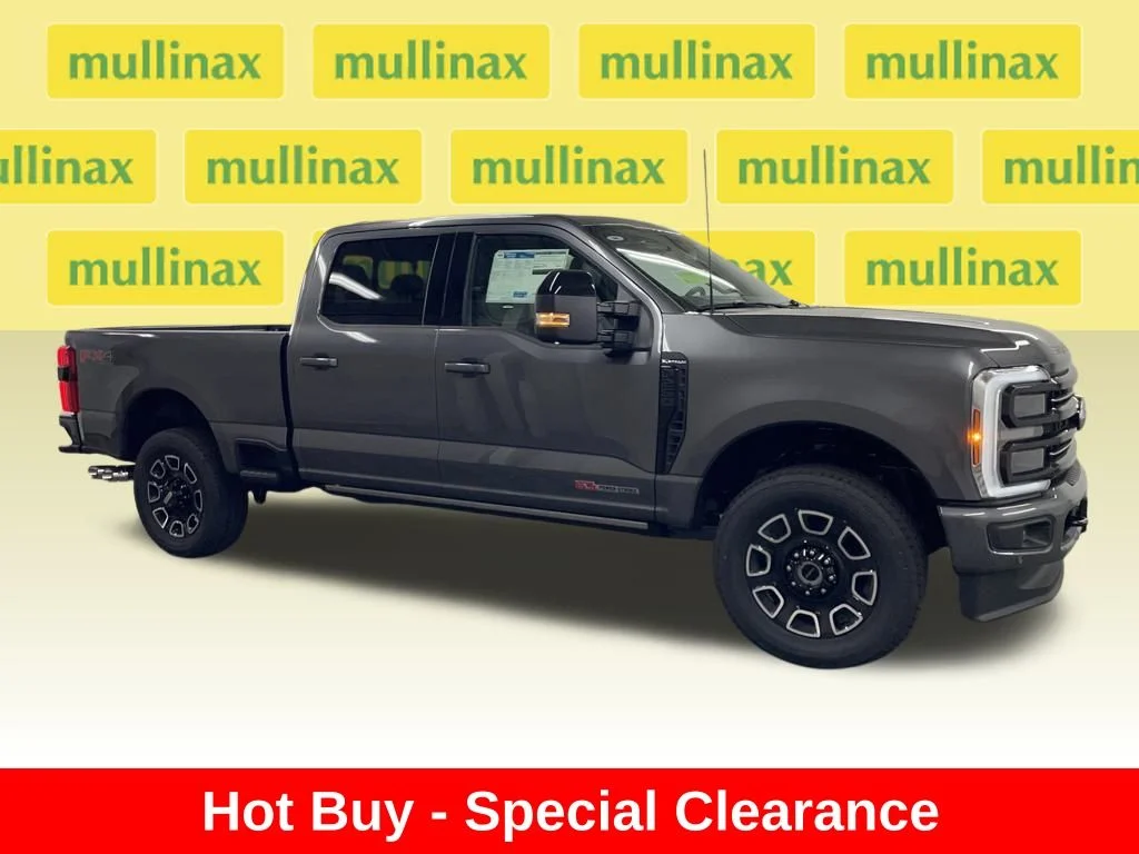 2026 Ford F-250 Super Duty Platinum - Photo 3