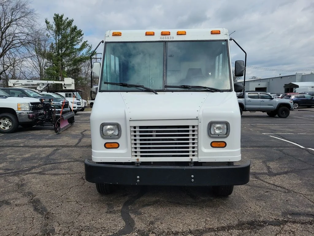 Used 2012  Ford Base image 2