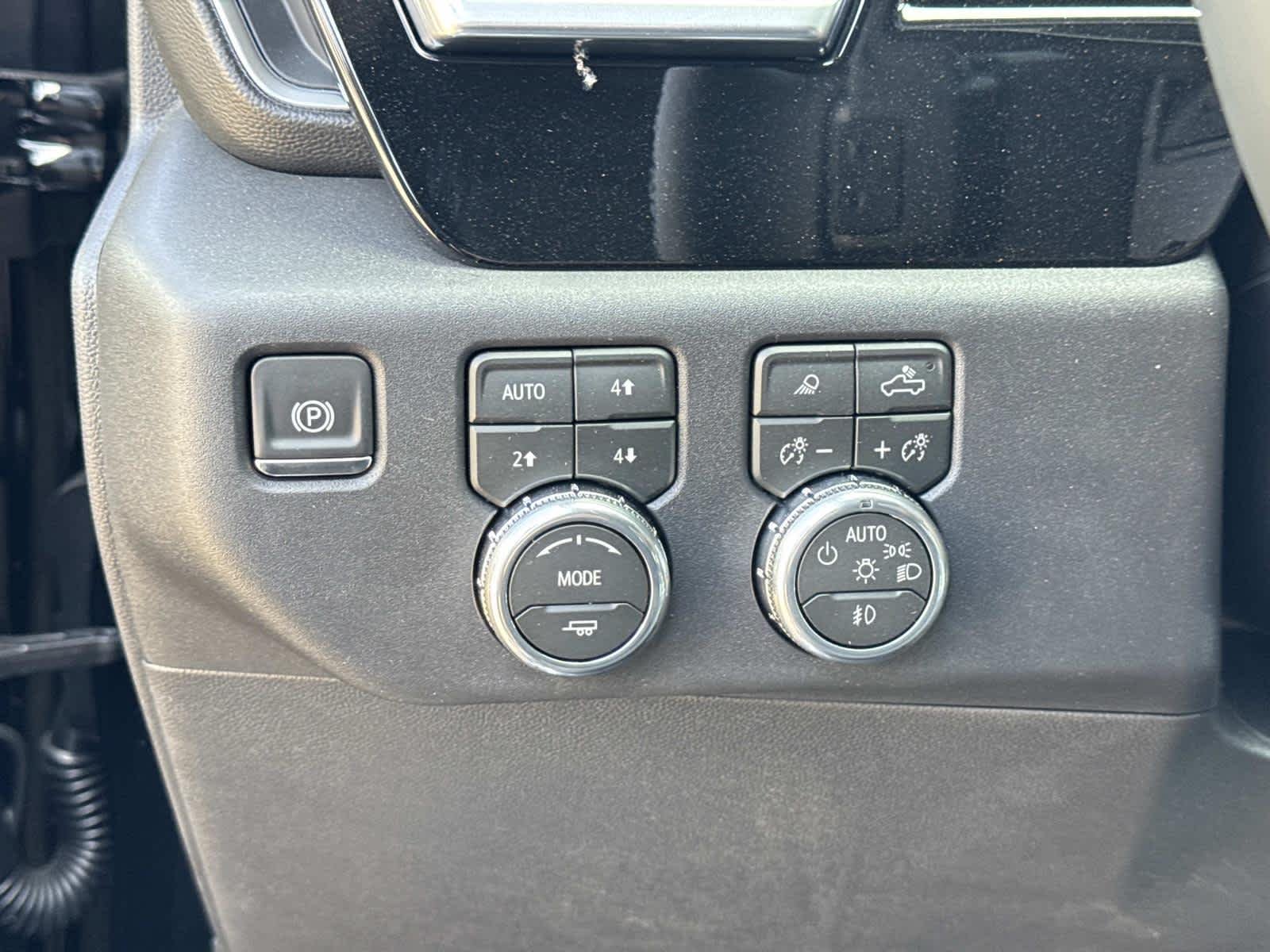 New 2026 Onyx Black GMC SLT image 12