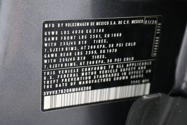 Used 2024 Gray Volkswagen 1.5T SE image 30