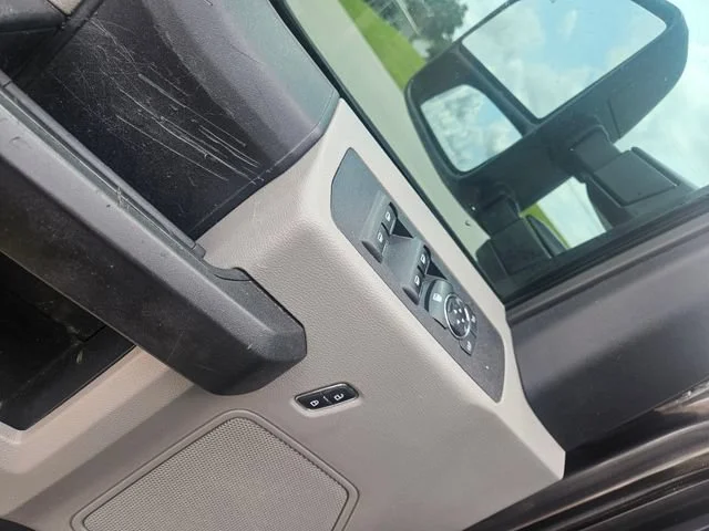 Used 2019 Gray Ford XL image 11