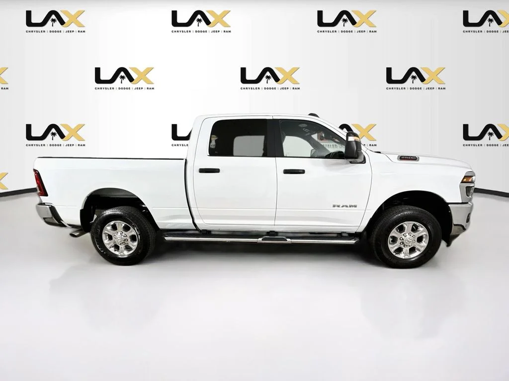 Used 2025 White Ram Big Horn image 8