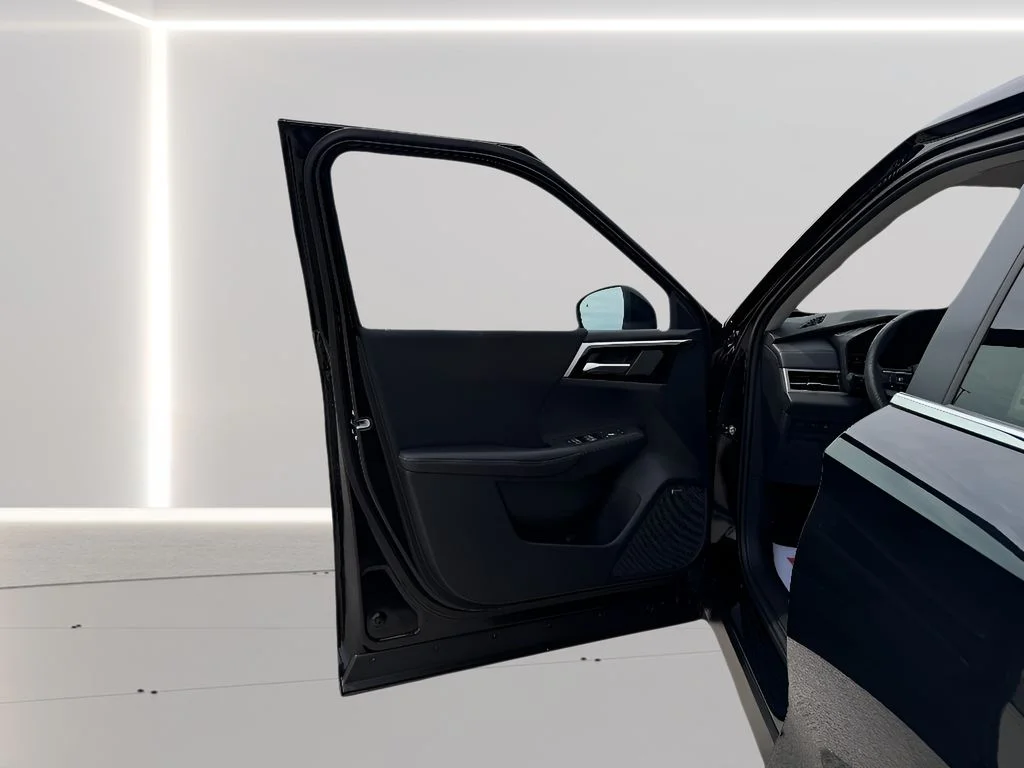 New 2026 Labrador Black Pearl Mitsubishi ES image 19