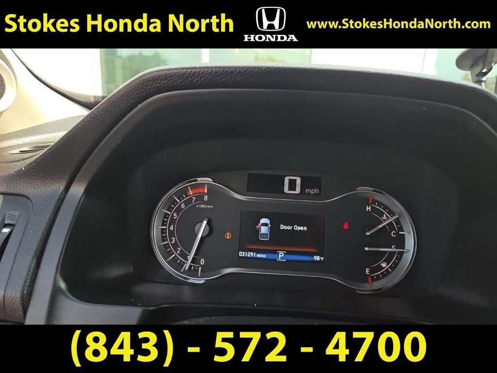 Used 2023  Honda RTL image 8