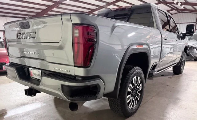 Used 2025 Silver GMC Denali Ultimate image 2