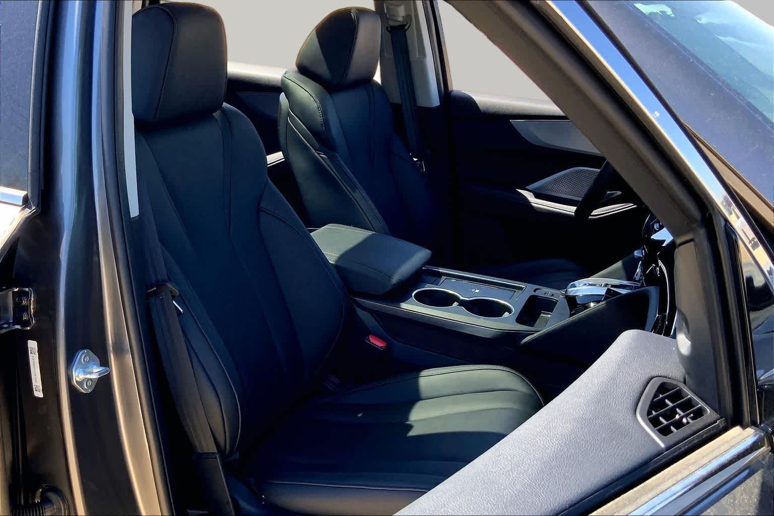Used 2026 Liquid Carbon Metallic Acura  image 15