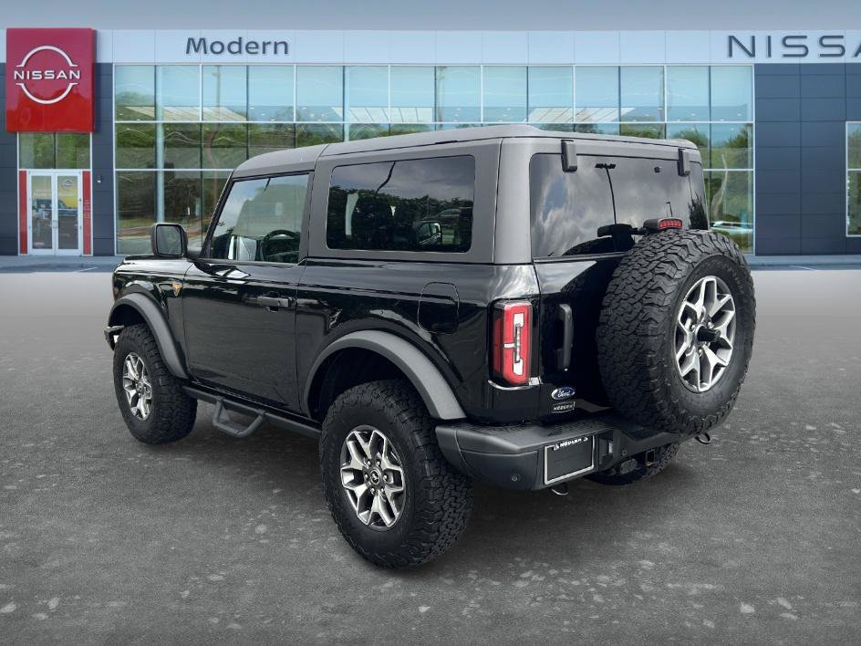 Used 2025 Shadow Black Ford Badlands image 7