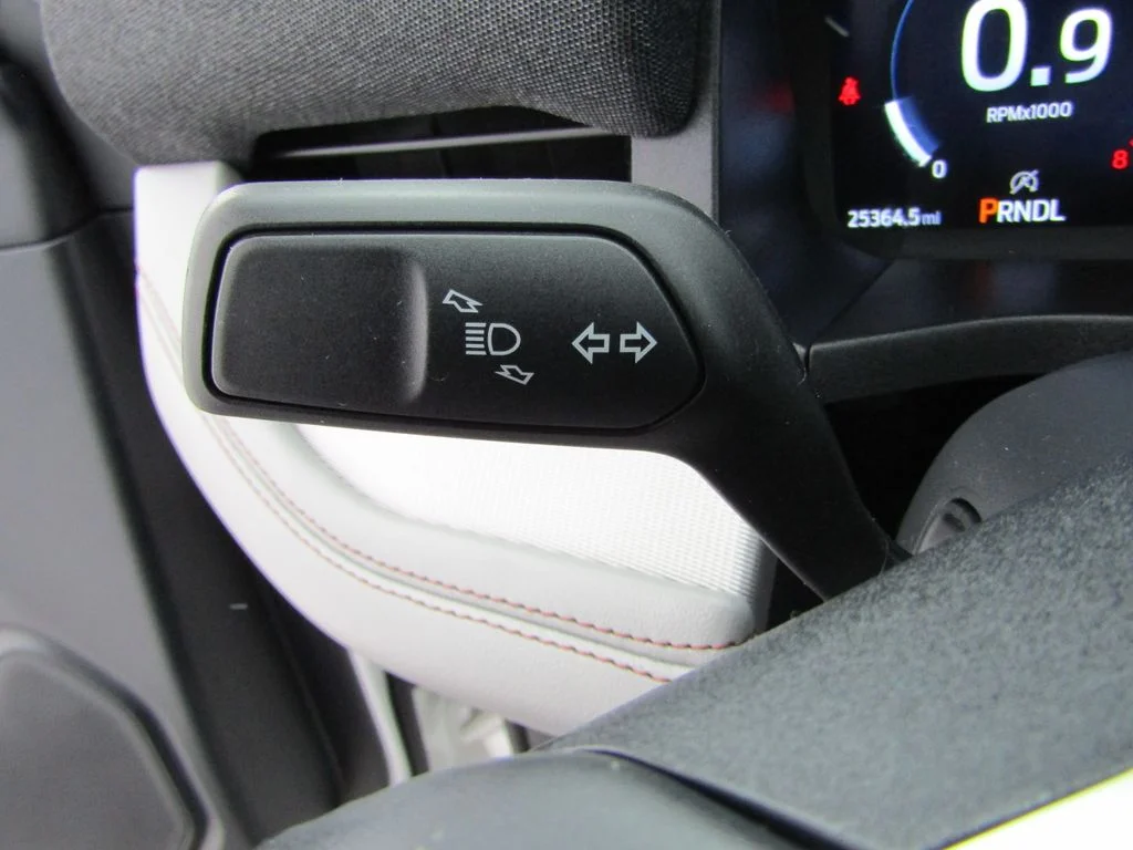 Used 2025 Star White Ford Active image 29