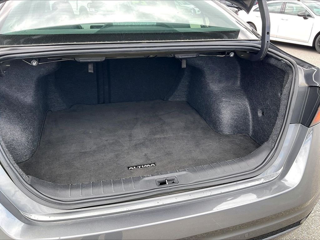 Used 2024 Gun Metallic Nissan 2.5 S image 33