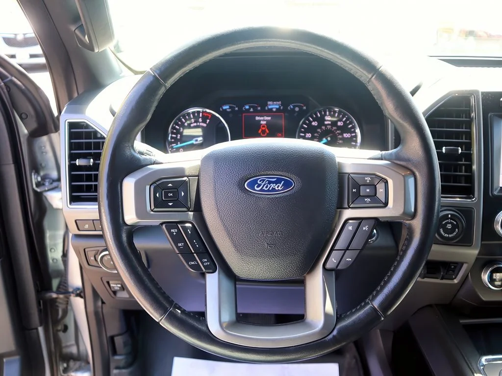 2021 Ford Expedition XLT - Photo 16