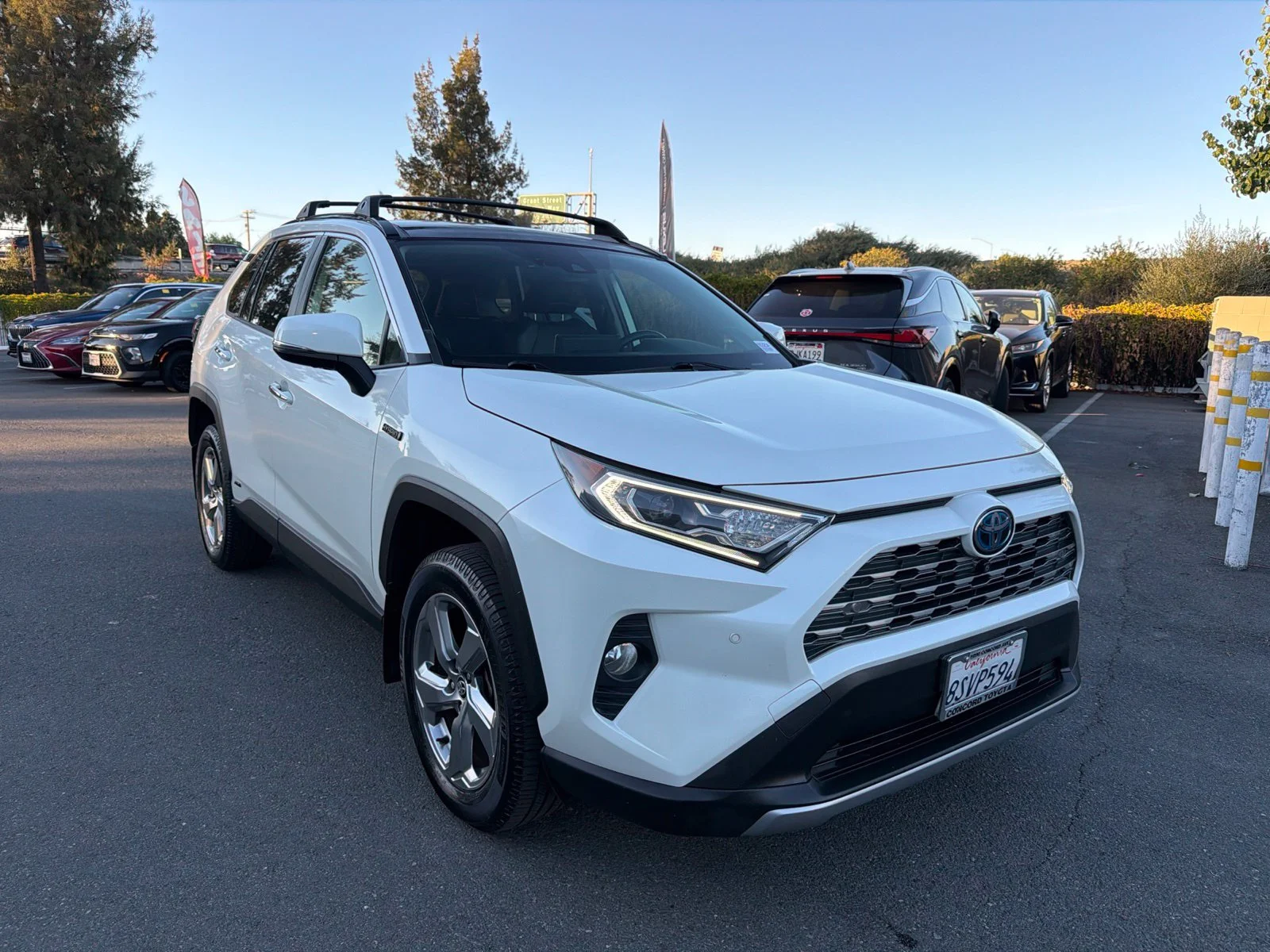 Used 2020 Blizzard Pearl Toyota Limited image 2