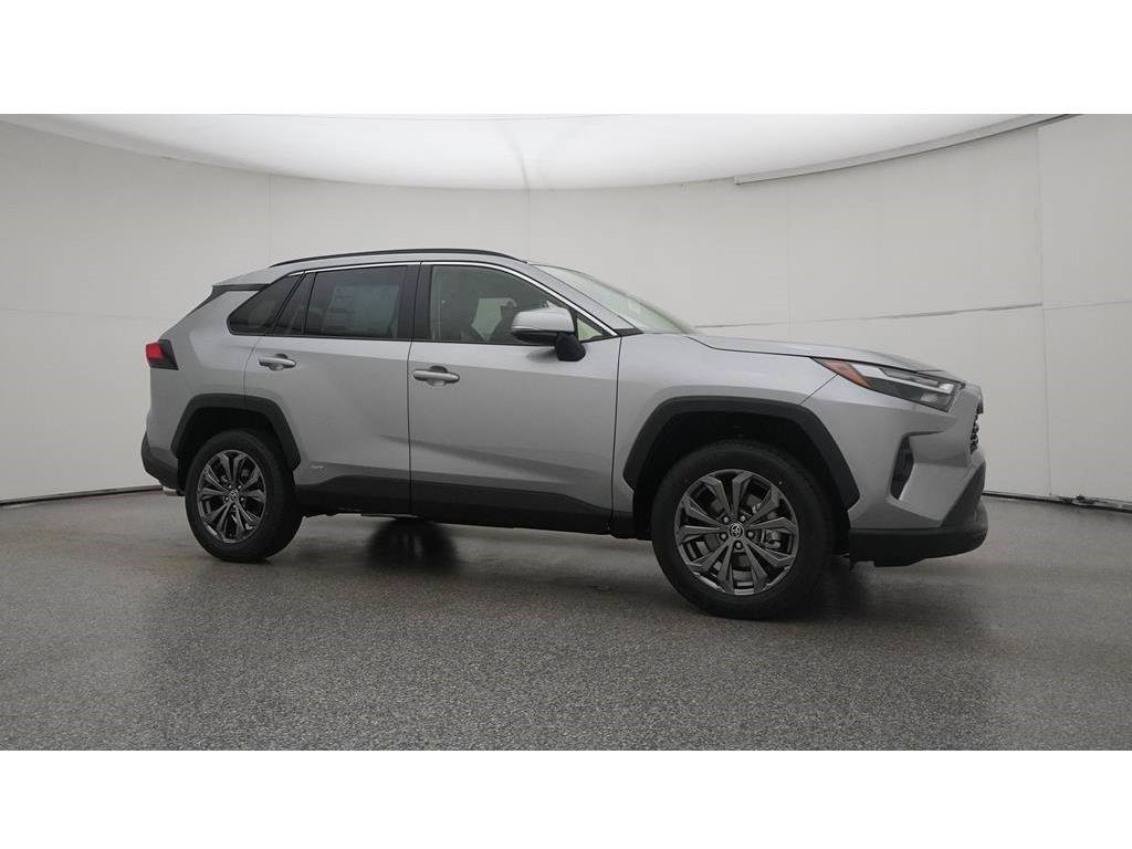 Used 2023 Silver Sky Metallic Toyota Hybrid XLE Premium image 28