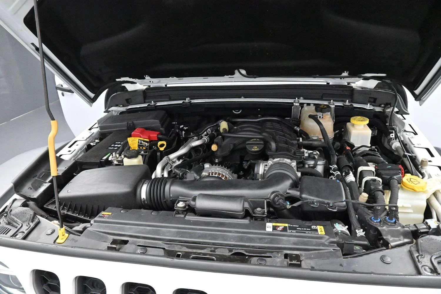 Used 2022 Bright White Clearcoat Jeep Mojave image 34