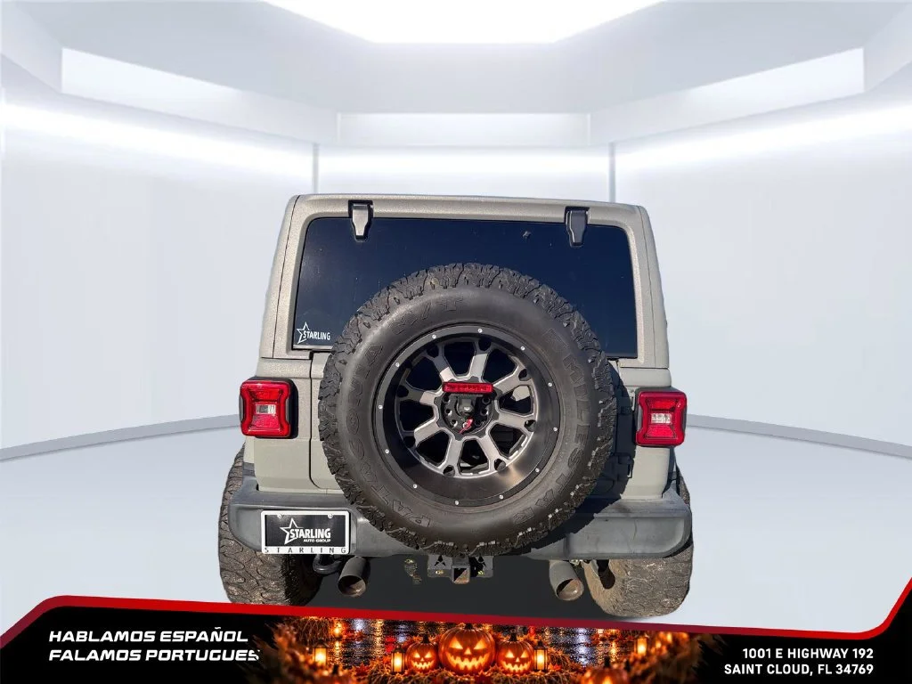 Used 2018  Jeep Sport S image 4
