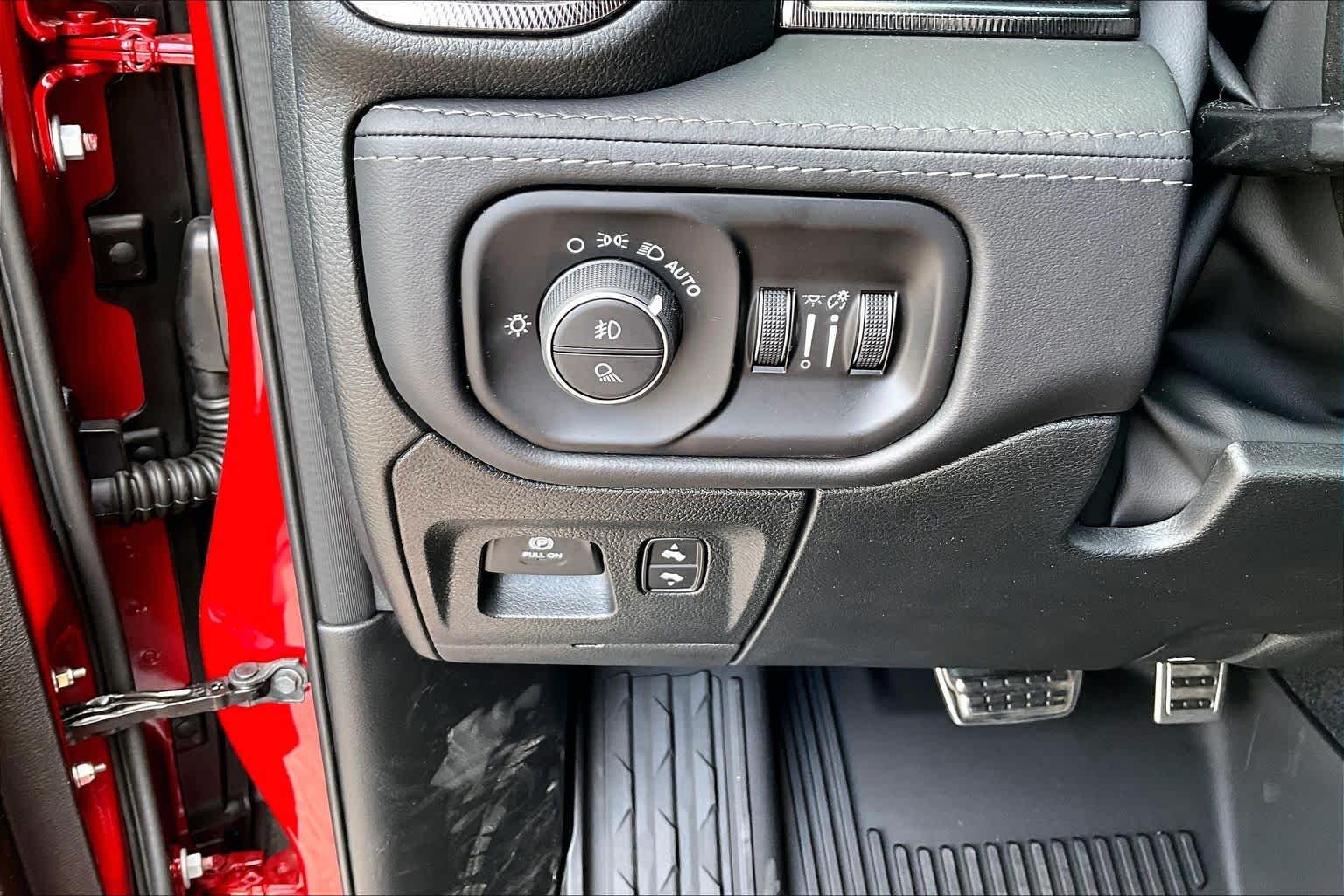 New 2026 Molten Red Pearl-Coat Exterior Paint RAM RHO image 19