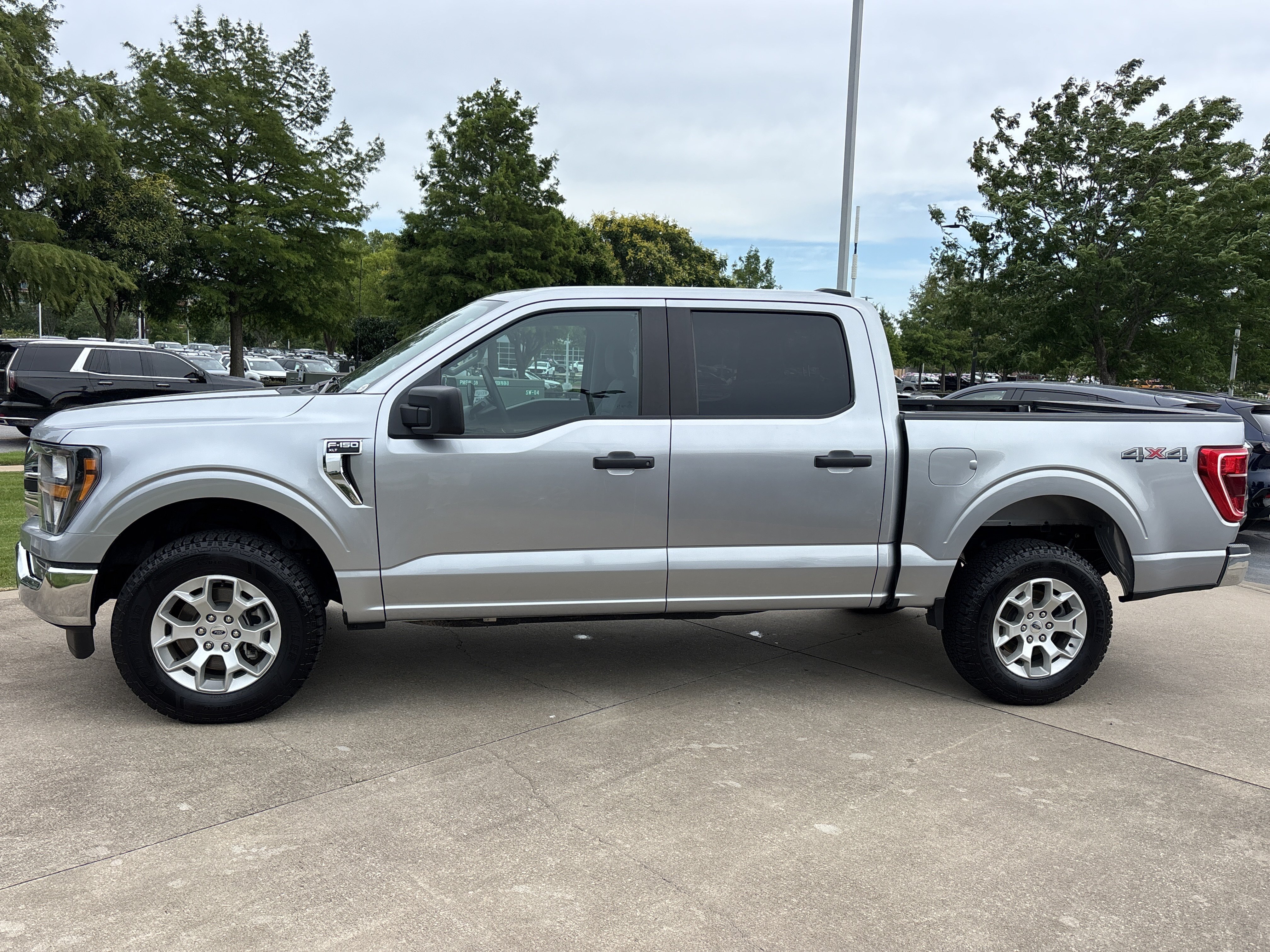 2023 Ford F-150 XLT - Photo 8