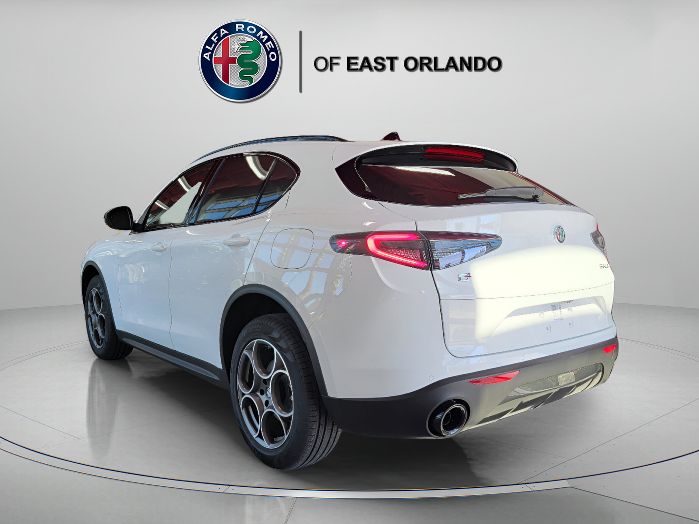 New 2025 Milano White Alfa Romeo SPRINT image 6