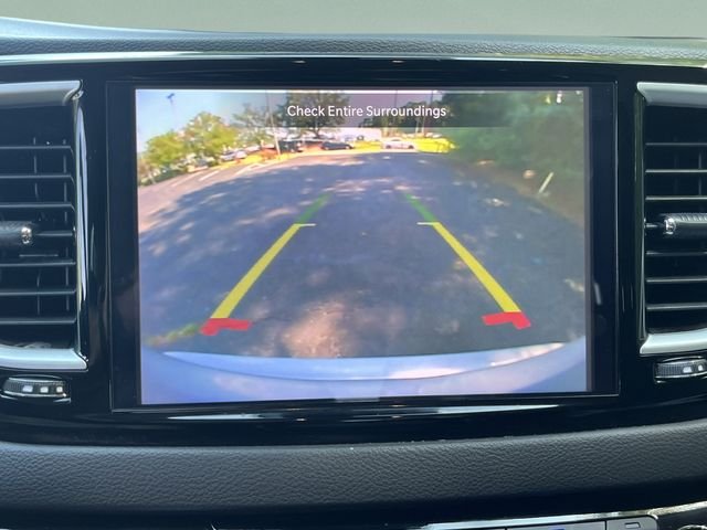 Used 2024 Silver Mist Clearcoat Chrysler Touring L image 17