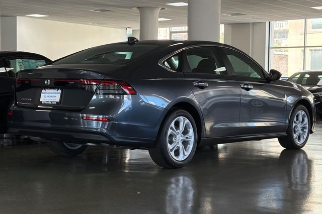 New 2026 Meteorite Gray Metallic Honda LX image 4