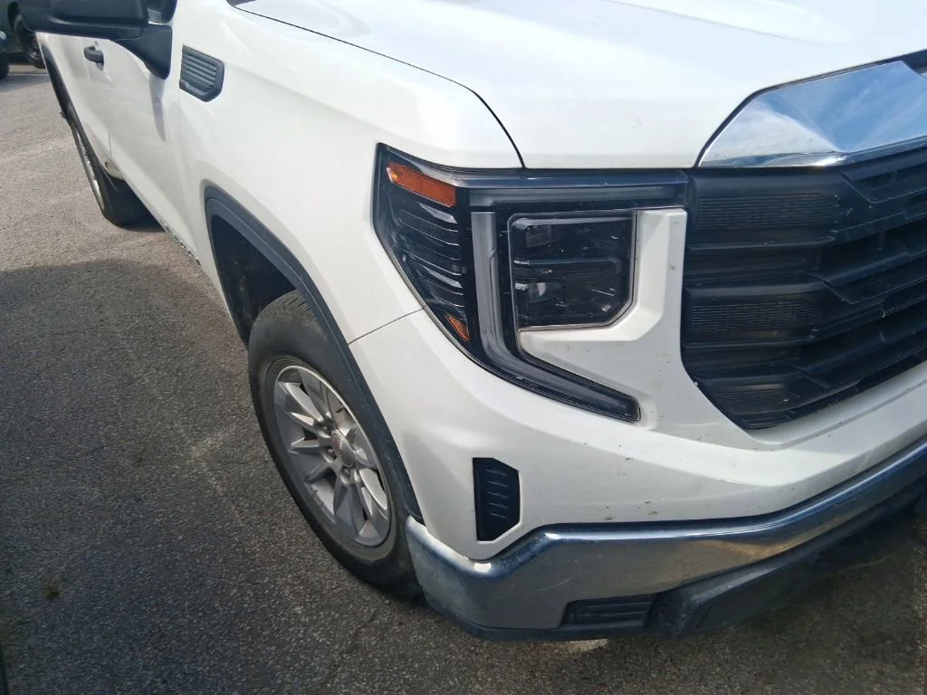 Used 2024 Summit White GMC Pro image 12