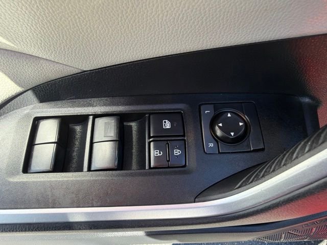 Used 2021 Pearl Toyota XLE image 10