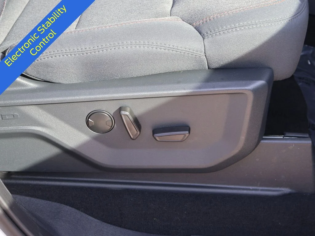 Certified Used 2025 Oxford White Ford Active image 11