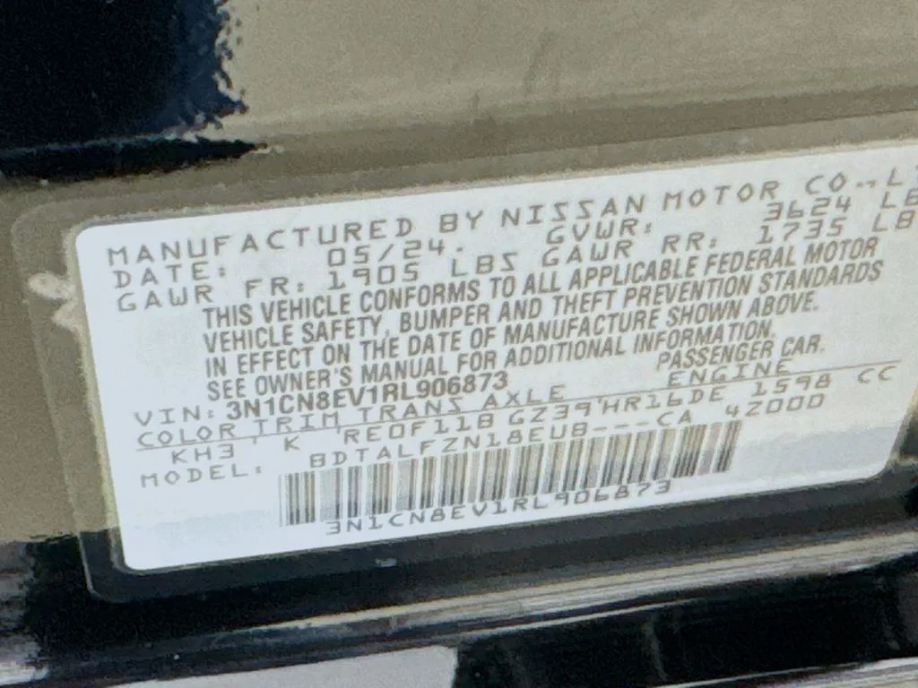 Used 2024 Black Nissan 1.6 SV image 38