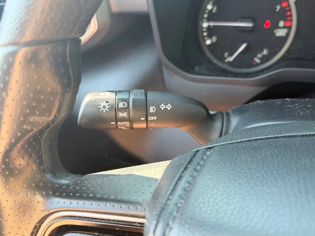 Used 2023 White Toyota SR5 image 33