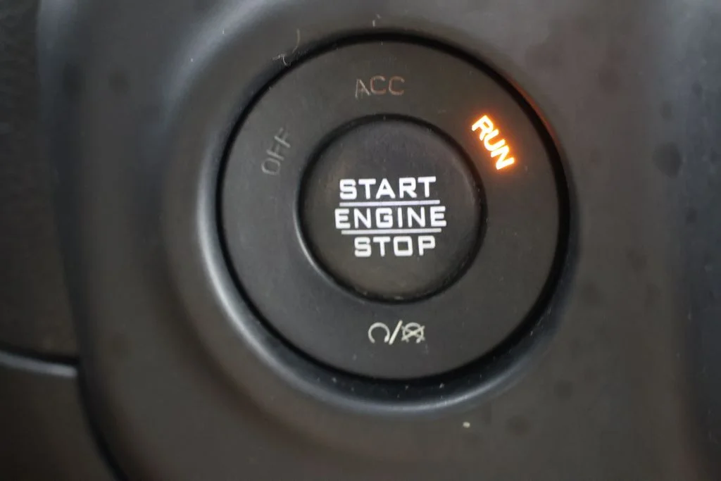 Used 2018 Gray Jeep Unlimited Sport S image 16