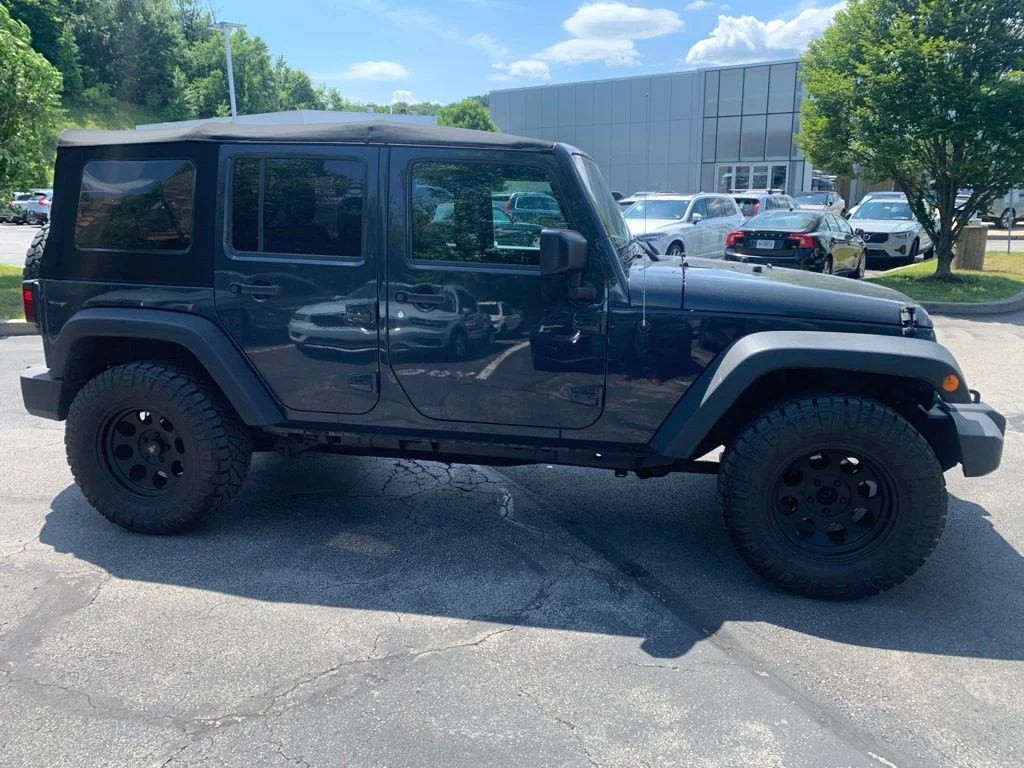 Used 2017 Black Jeep Unlimited Sport image 5