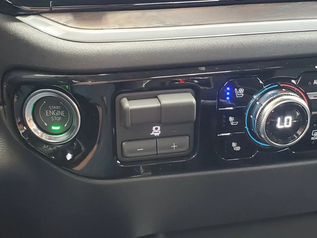 2026 GMC Sierra 1500 SLT - Photo 17