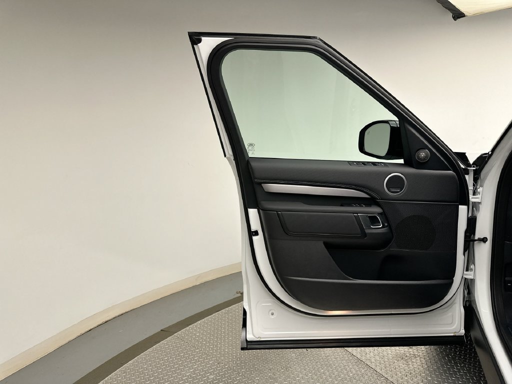 New 2026 Fuji White Land Rover Gemini Edition image 9