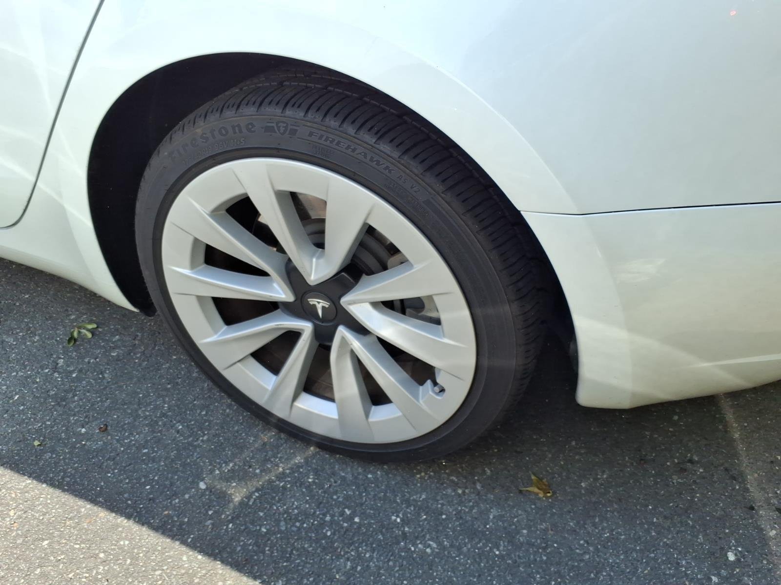 Used 2023  Tesla  image 14