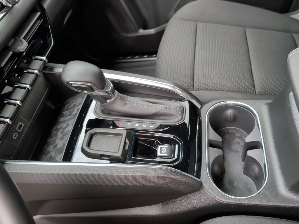 Used 2026  GMC Elevation image 31