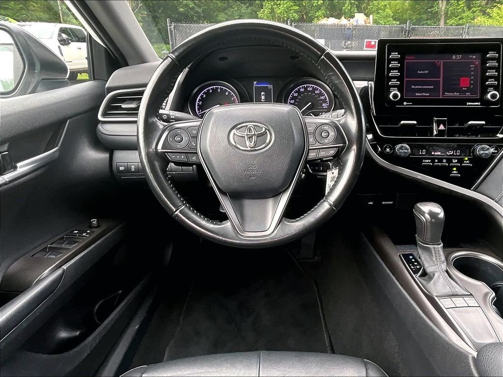 Used 2023 White Toyota SE image 5
