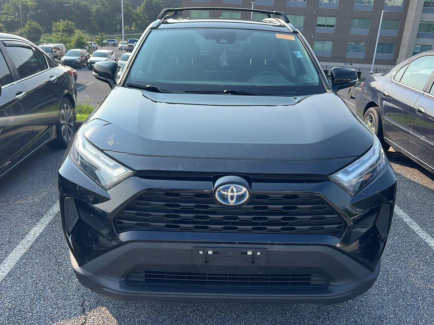 Used 2022 Midnight Black Metallic Toyota Hybrid XLE image 6
