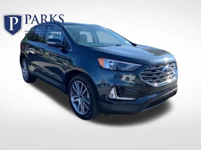 2023 Ford Edge Titanium AWD's photo