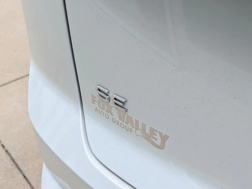 New 2026 White Volkswagen 2.0T SE w/Technology image 6