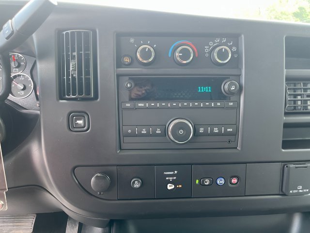 2025 Chevrolet Express Cargo Work Van - Photo 34