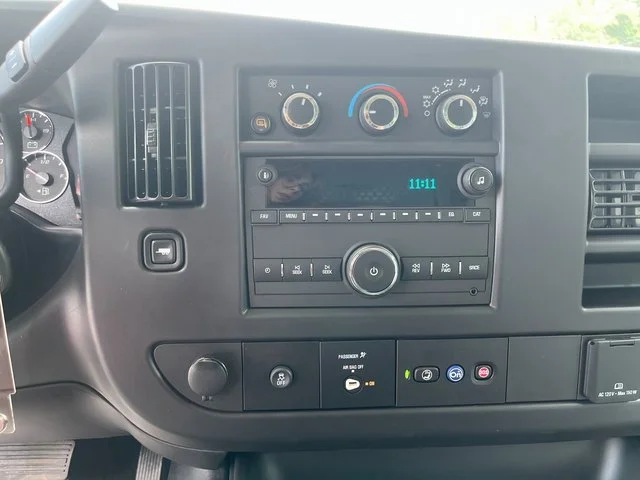 2025 Chevrolet Express Cargo Work Van - Photo 34