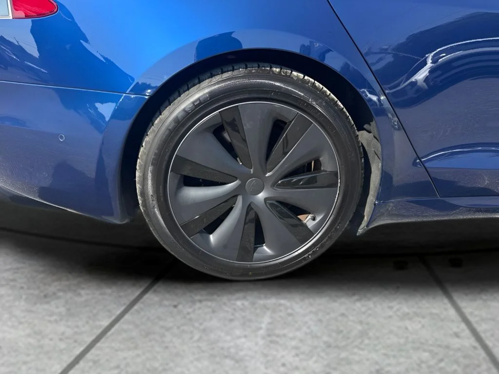 Used 2022 Blue Tesla Base image 24