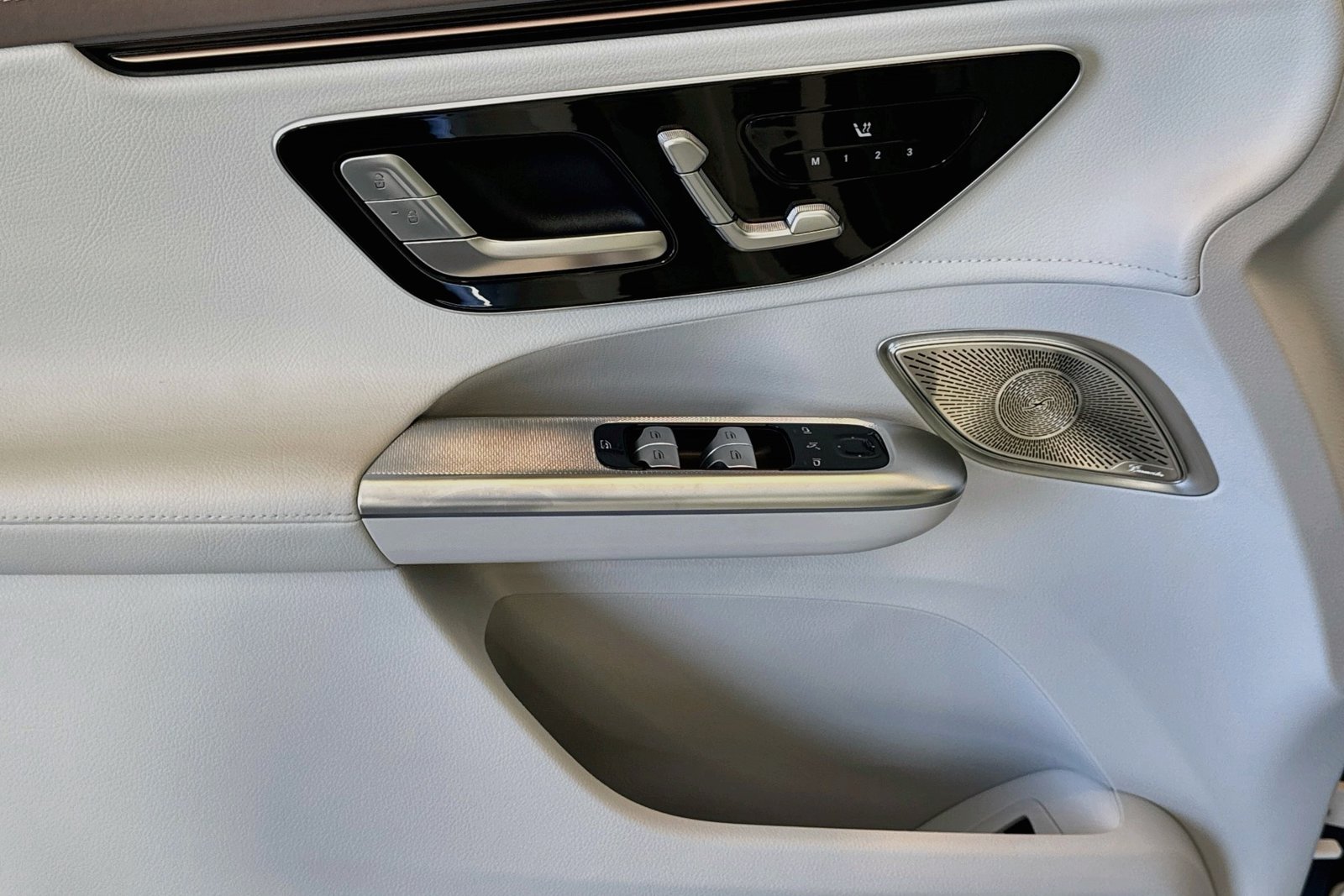 Certified Used 2023 Polar White Mercedes-Benz EQE 350 image 17
